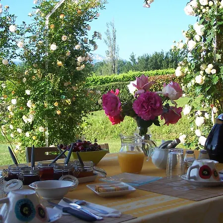 Aux 4 Saisons Bed & Breakfast 3*